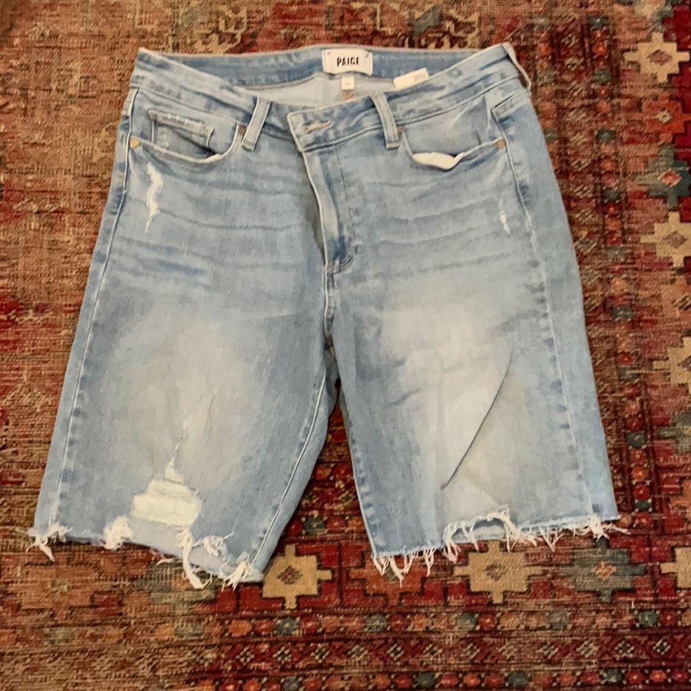 Paige Bermuda shorts size 31